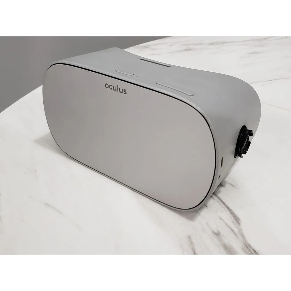 INCOMPLETE Meta Oculus Go Standalone‎ VR Headset Only (Parts/Repair) POWERS ON